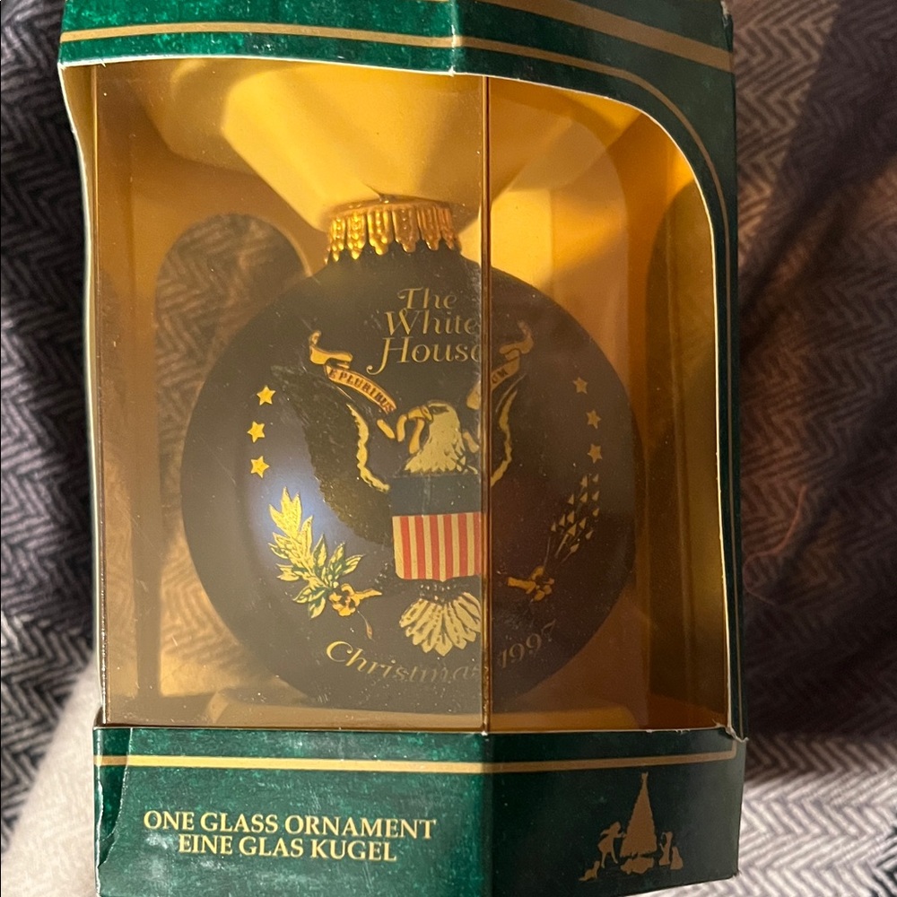 The White House Christmas Ornament 1997